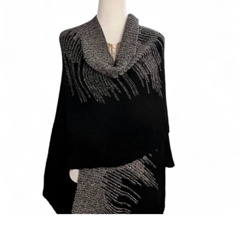 Quiet Luxury, Old money, Hollywood vibes Elegant Black and Silver Women's Shawl